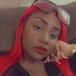 Meet your Posher, Delisha